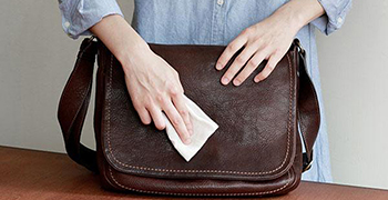 皮包發(fā)霉了怎么處理霉點(diǎn)？皮包發(fā)霉怎么辦