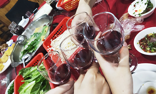 團(tuán)隊(duì)歡聚